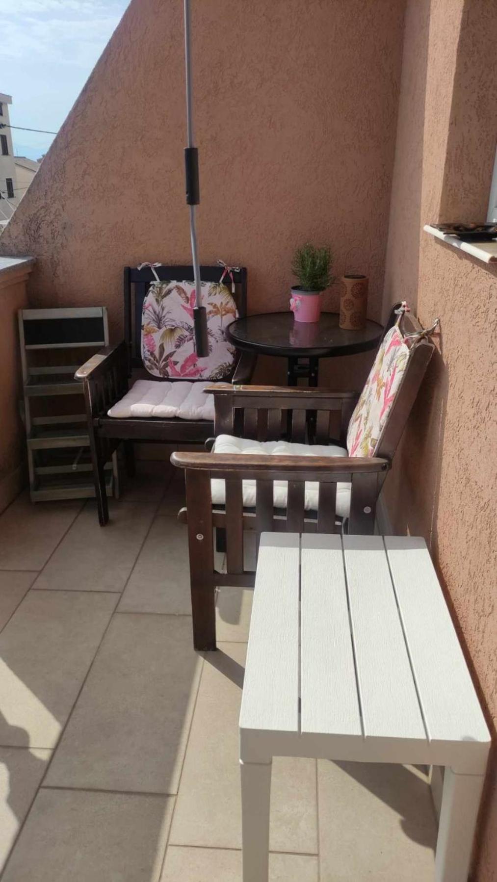Apartman Tihana Crikvenica Extérieur photo